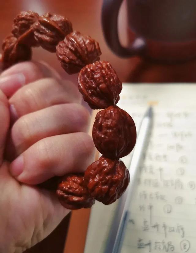 文玩小核桃手串蛇结结尾,文玩小核桃手串最容易忽视的地方