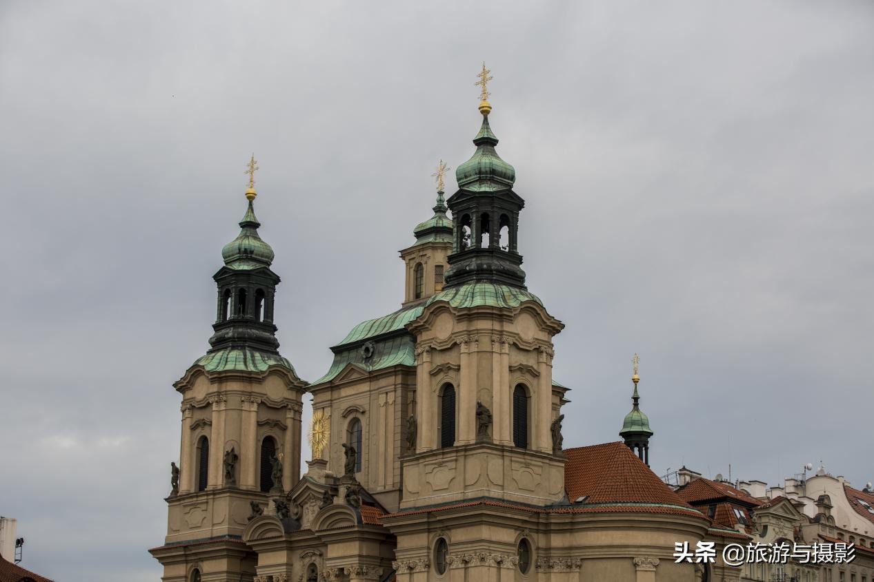 重游布拉格,走马观城