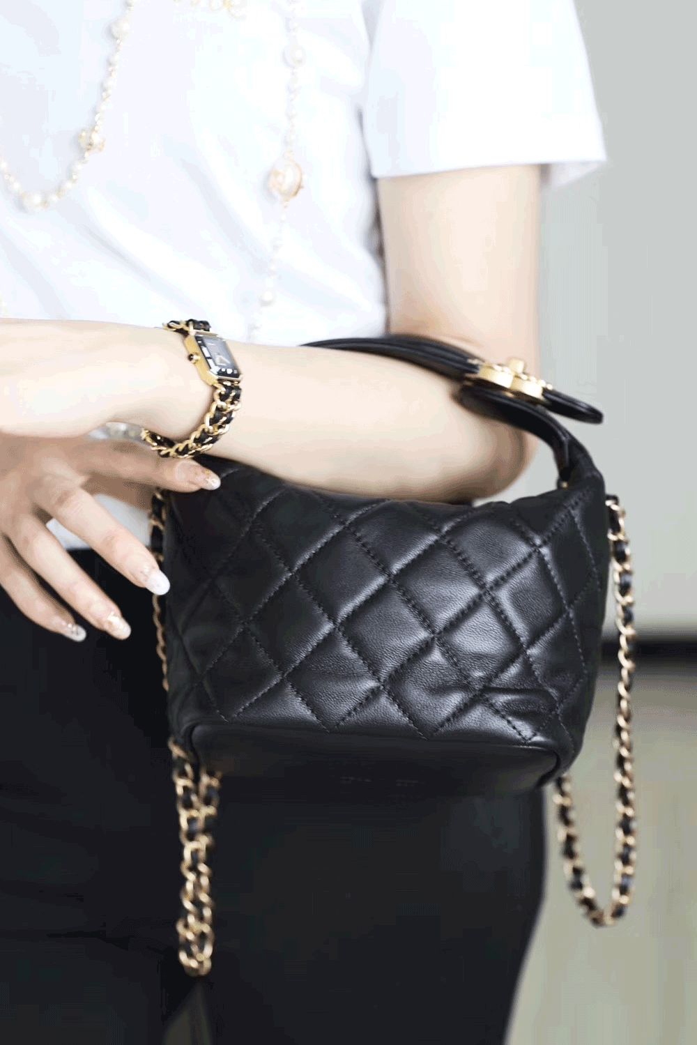 瀹嬪闇忓瓱缇庡矏鍚岀┛绱壊瑗胯,瀹嬪闇忓瓱缇庡矏绌挎惌