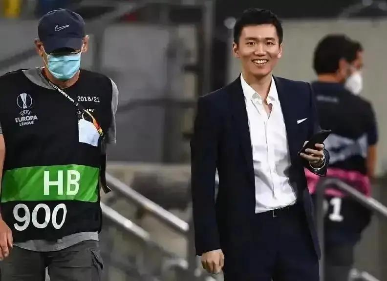 “嫖”得精彩！嫖完高盛由摩根来买单，张康阳真让人高看一眼