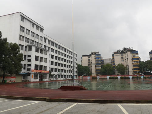 小e进高中第十五期视频,小e进高中最新视频