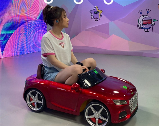 为什么那么多宅男喜欢初音未来,为何宅男喜欢王心凌