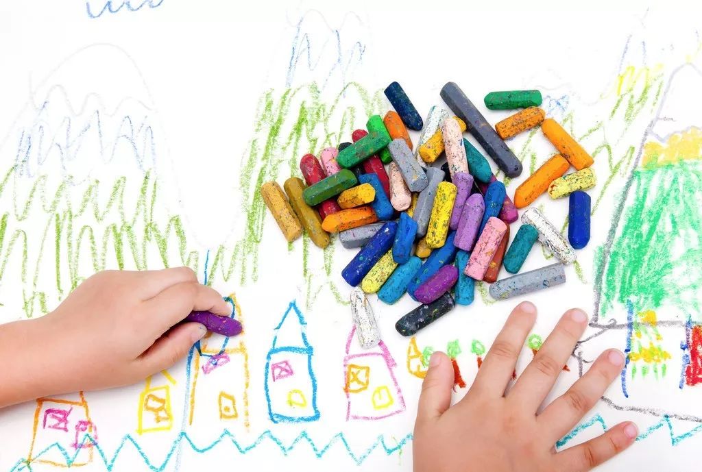 白墙上的污渍修补,白墙有黑印怎么能清除