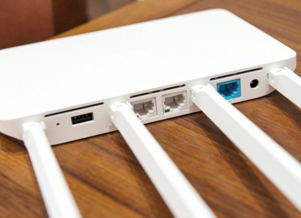 如果路由器越用越卡，试试按一下这个键，WiFi网速恢复流畅！