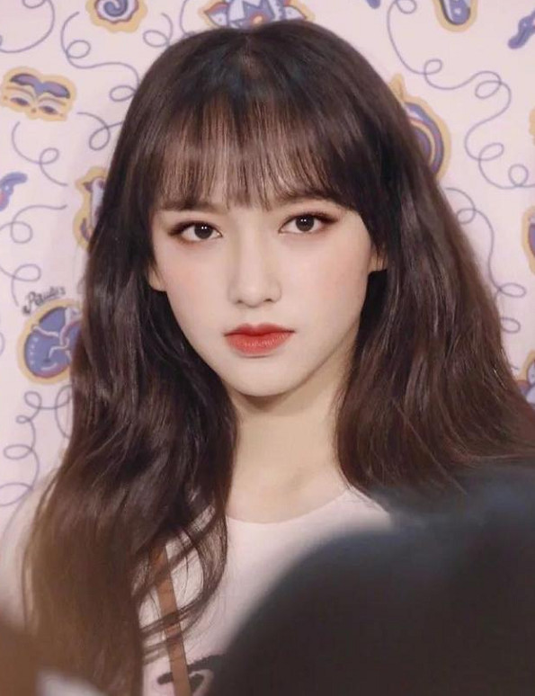 总觉得自己脸型太差?但也许你只是剪错刘海而已,看完这篇就懂了