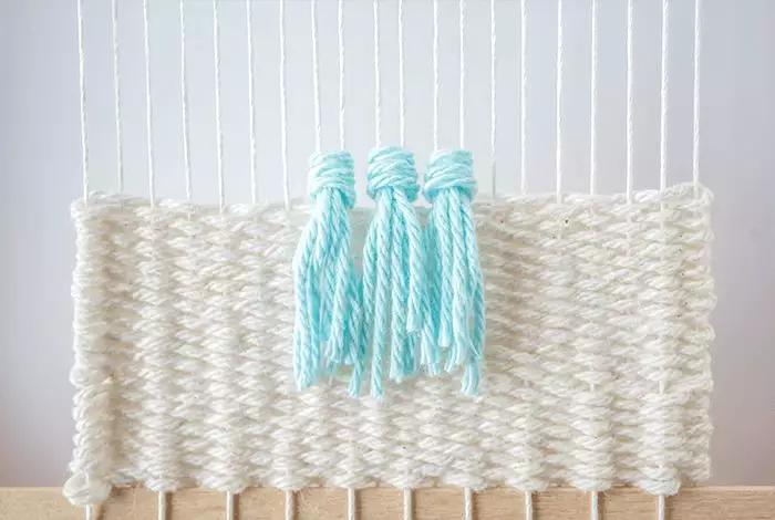 毛线装饰编织教程全过程,毛线编织小饰品简单入门教程