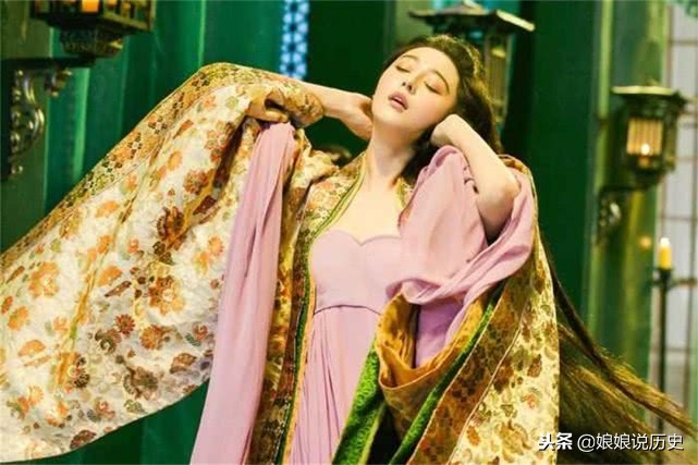 杨贵妃怎么死的安史之乱有多吓人,杨贵妃在安史之乱里是怎么死的