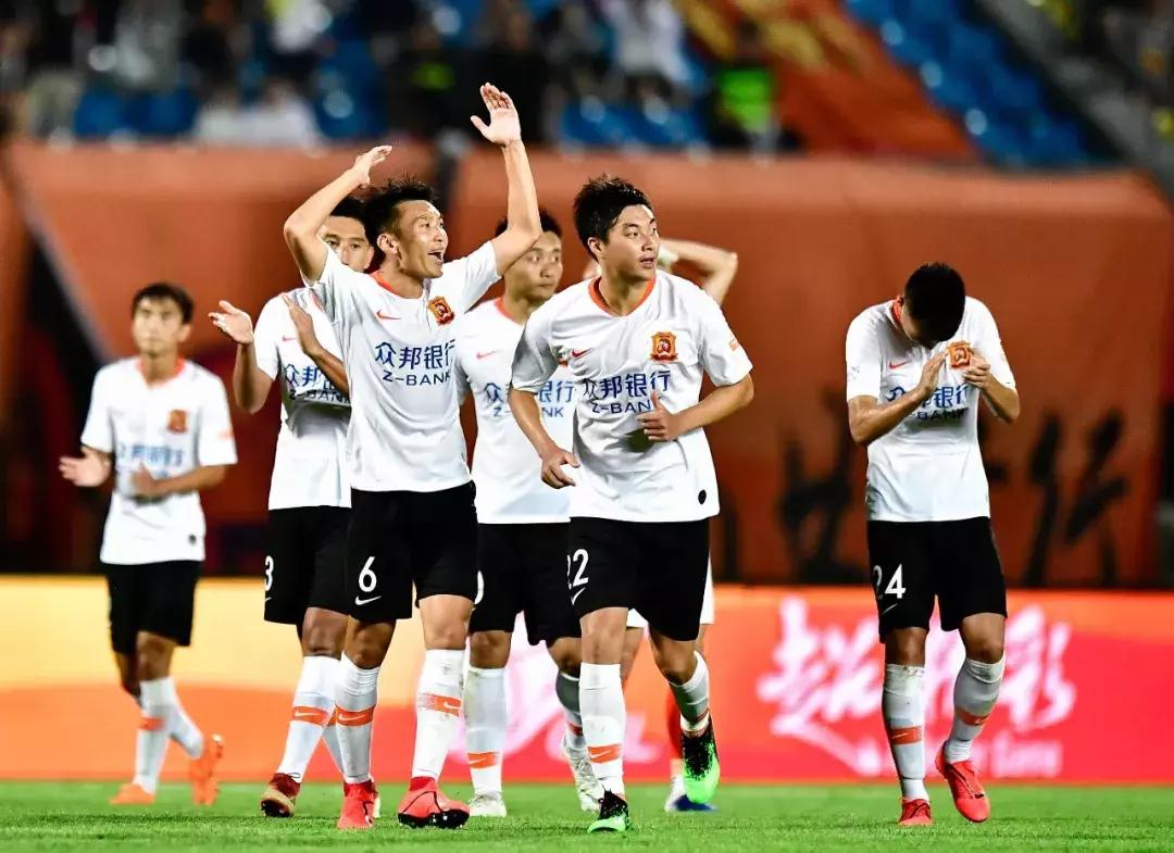 巴普蒂斯唐建功，埃弗拉锁定胜局！武汉卓尔客场2:0力克北京人和