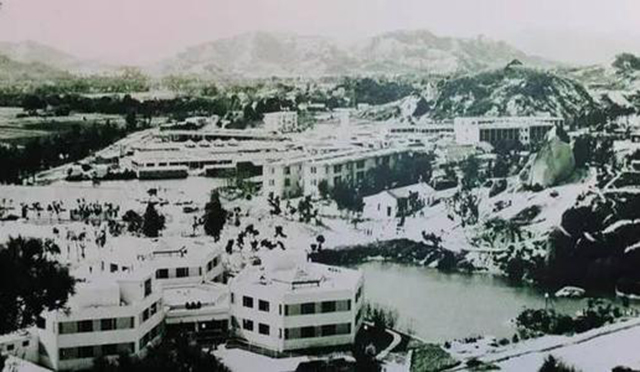 给国家足球队捐款一亿,给足球队的奖金