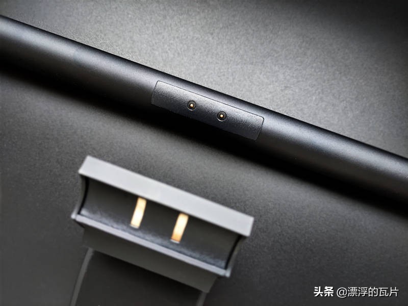 显示器挂灯的正确方法,显示器挂灯白天有用吗