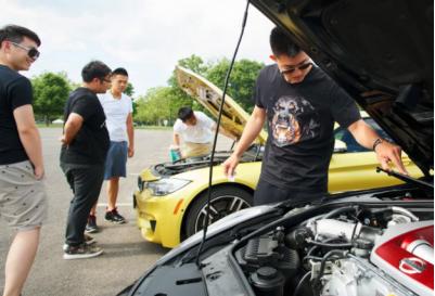 豪车超跑俱乐部,留学生买豪车多少钱