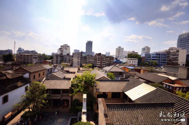 昆明的烟火气回来了！南屏街拟试点夜间外摆，路边摊可以有了，中央文明办宣布重大调整