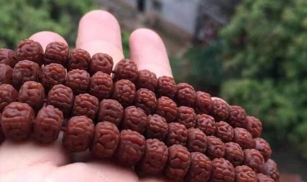 文玩什么饰品好看男生佩戴,适合男士佩戴的文玩有哪些