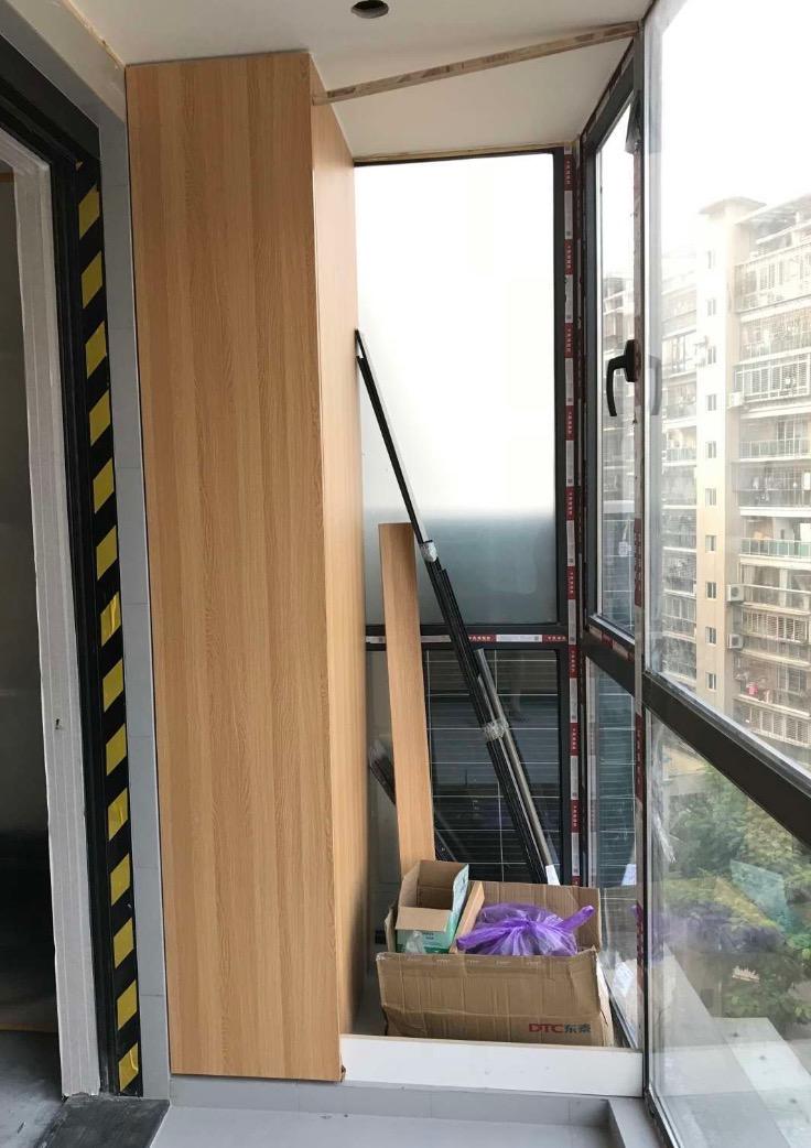 原木色极简家,黑白原木极简风格