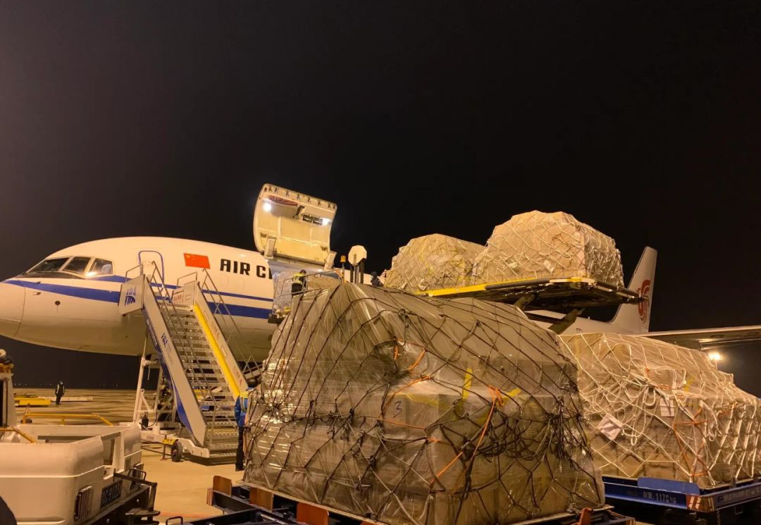 武汉16家方舱医院关门大吉，是时候曝光这位湖北首富了