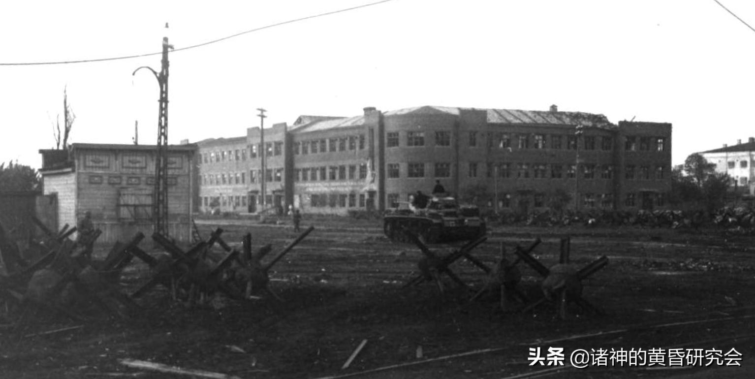 七月飞火-100张珍贵图片中的1942年沃罗涅日血战今与昔（上）