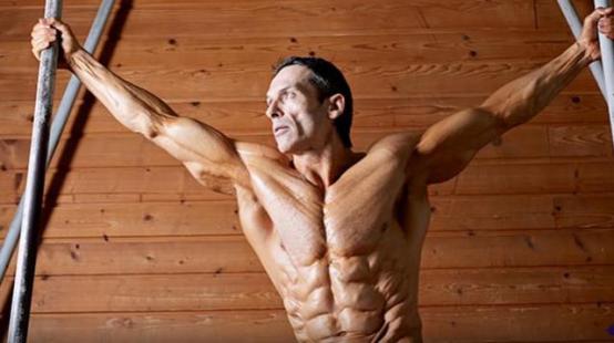 英国建筑工人健美,英国搬砖大叔体脂率3%