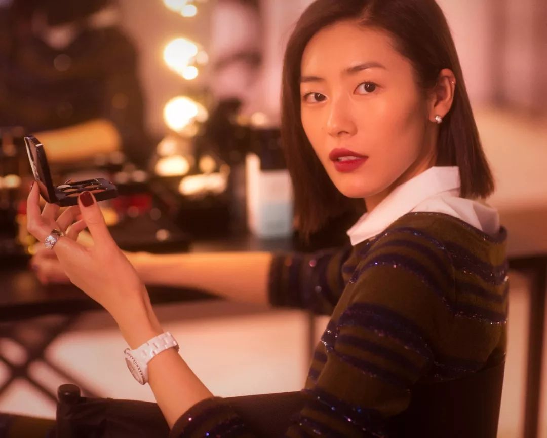 香奈儿真实身材,香奈儿真皮女包