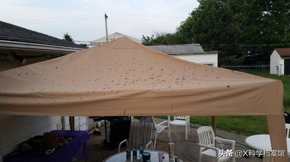 无人飞机会掉下来砸到人吗,飞机遇到颠簸会突然坠落多少米