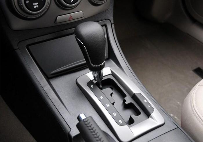 车子启动不了打不着火打什么电话,车子启动不了打不着火冒烟