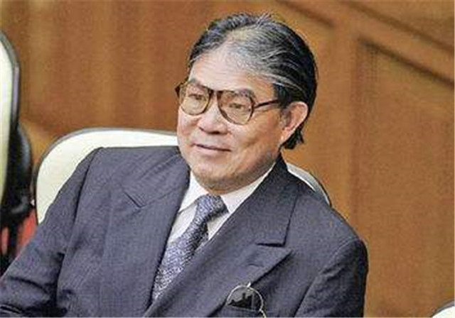 霍震霆首谈郭晶晶对外温柔贤惠,香港人对郭晶晶评价霍震霆