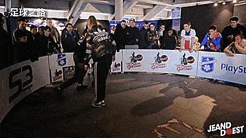 十大基本技巧足球,足球花式足球过人集锦