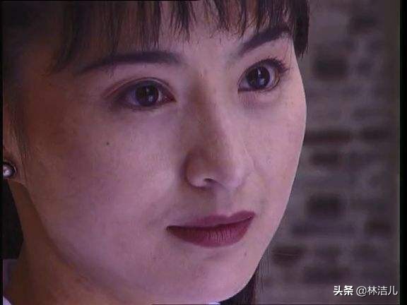 昔日霸王花李赛凤享受现在生活,还记得最美港姐李嘉欣吗