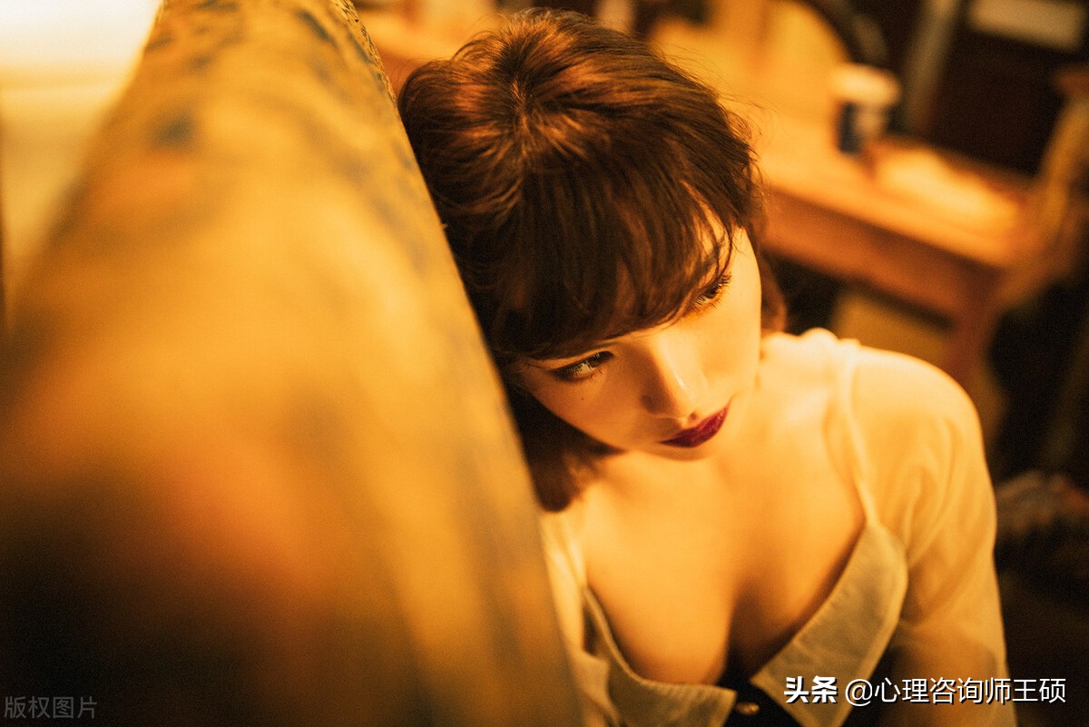 吵架动手打了女朋友怎么挽回,和女朋友吵架动手啦怎么道歉