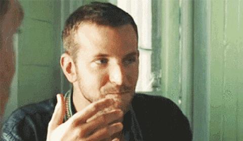 穿开裆裤的宝宝随地小便,穿开裆裤的宝宝随地大便