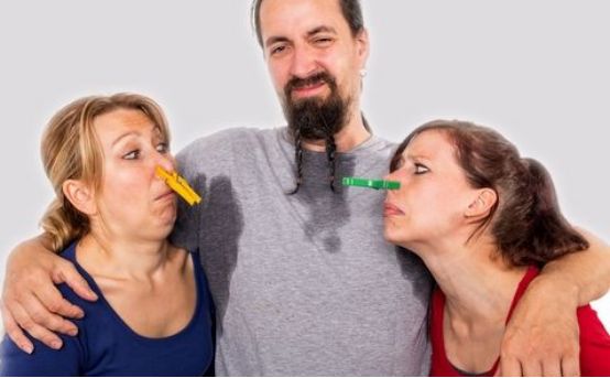 狐臭的味道让人难以忍受,狐臭怎么办七招除臭摆脱尴尬