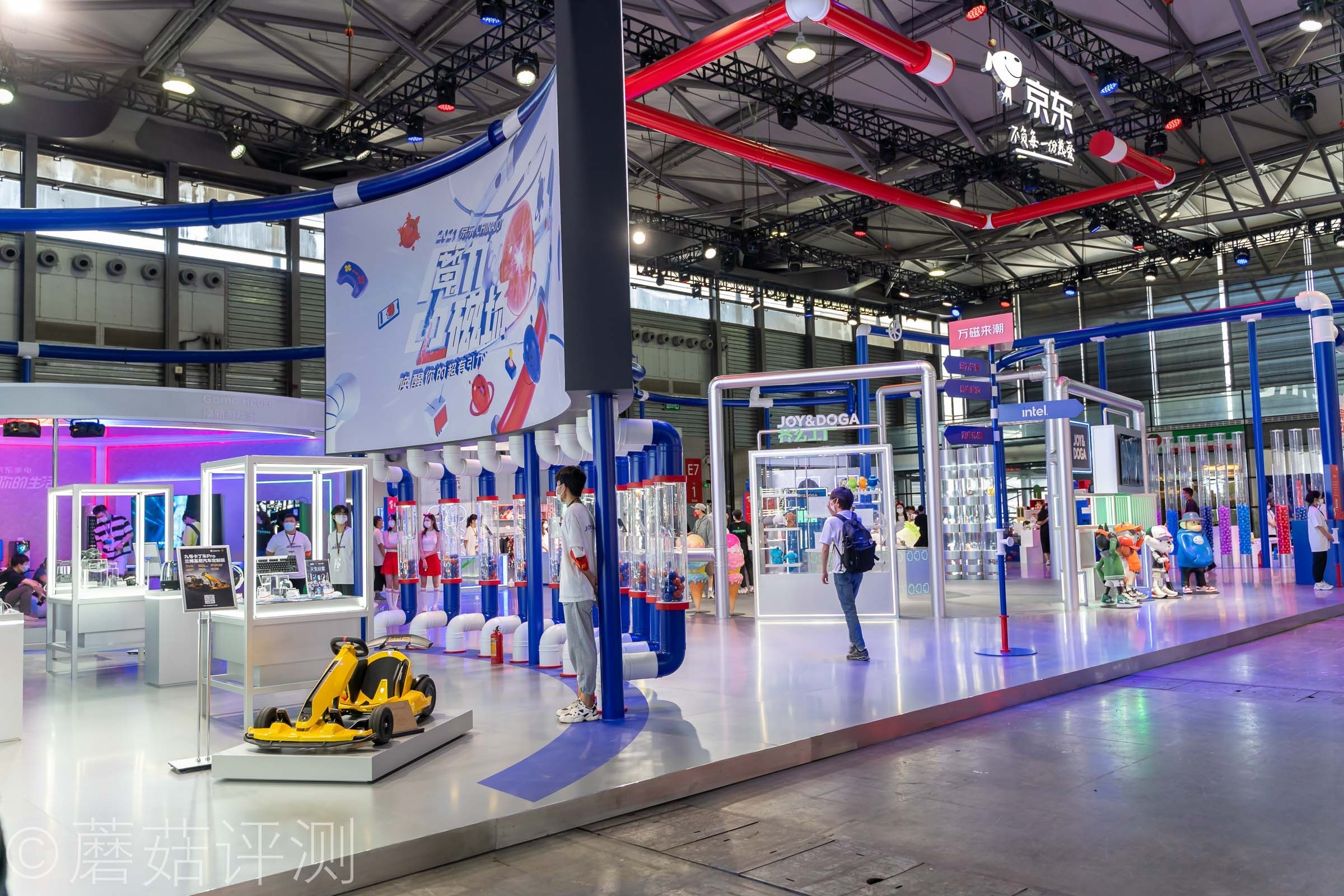 又有啥好玩的？蘑菇带你逛ChinaJoy2021，硬件、车和漂亮的小姐姐