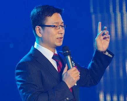 白岩松谈学生现状,白岩松对儿子说你要考第一