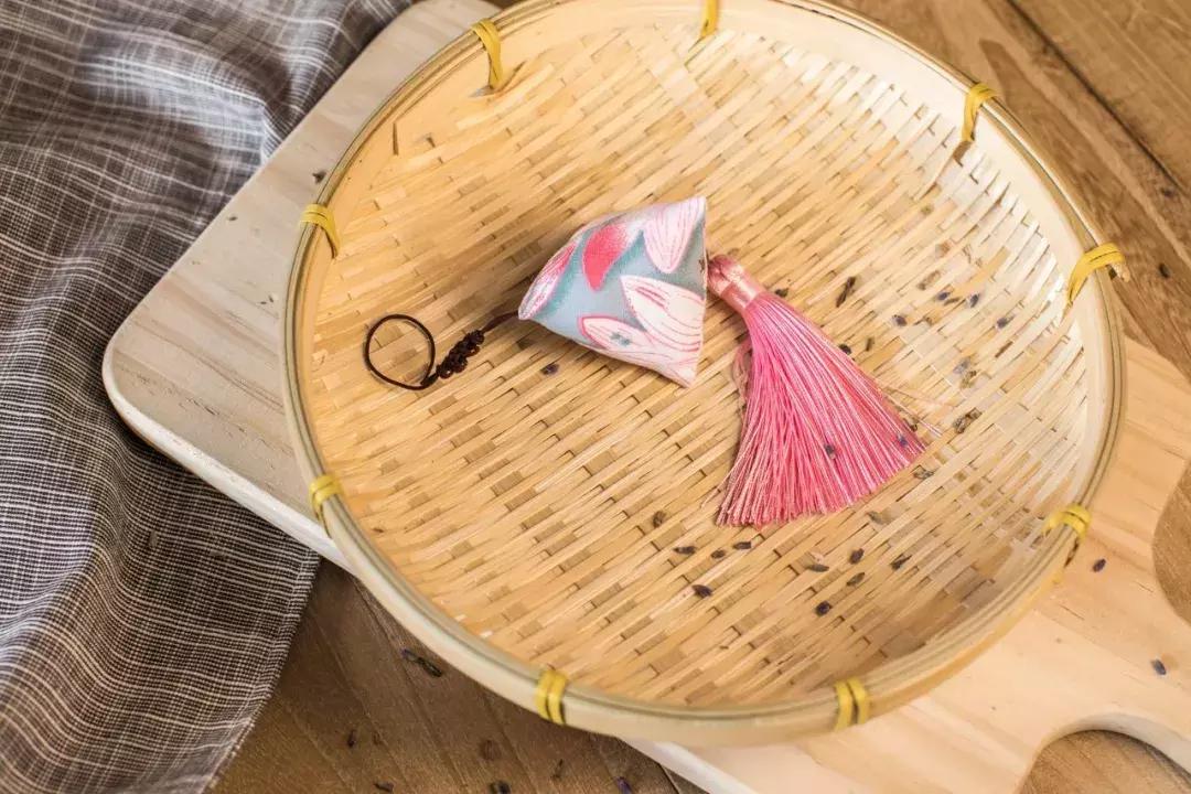 绝美古诗词表达我爱你,句句都是我爱你的诗词