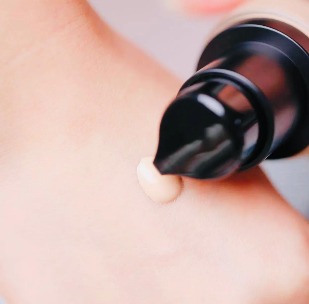 适合新手的持妆粉底液推荐,油皮持妆公认最好的粉底液