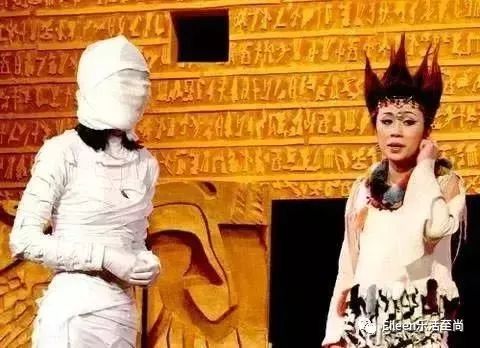 曾被劝整容，坚守姐弟恋，36亿喜剧女王马丽逆流而上自有精彩