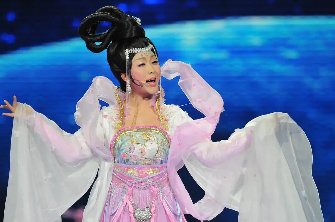 李玉刚跳过河,李玉刚有跳过河吗