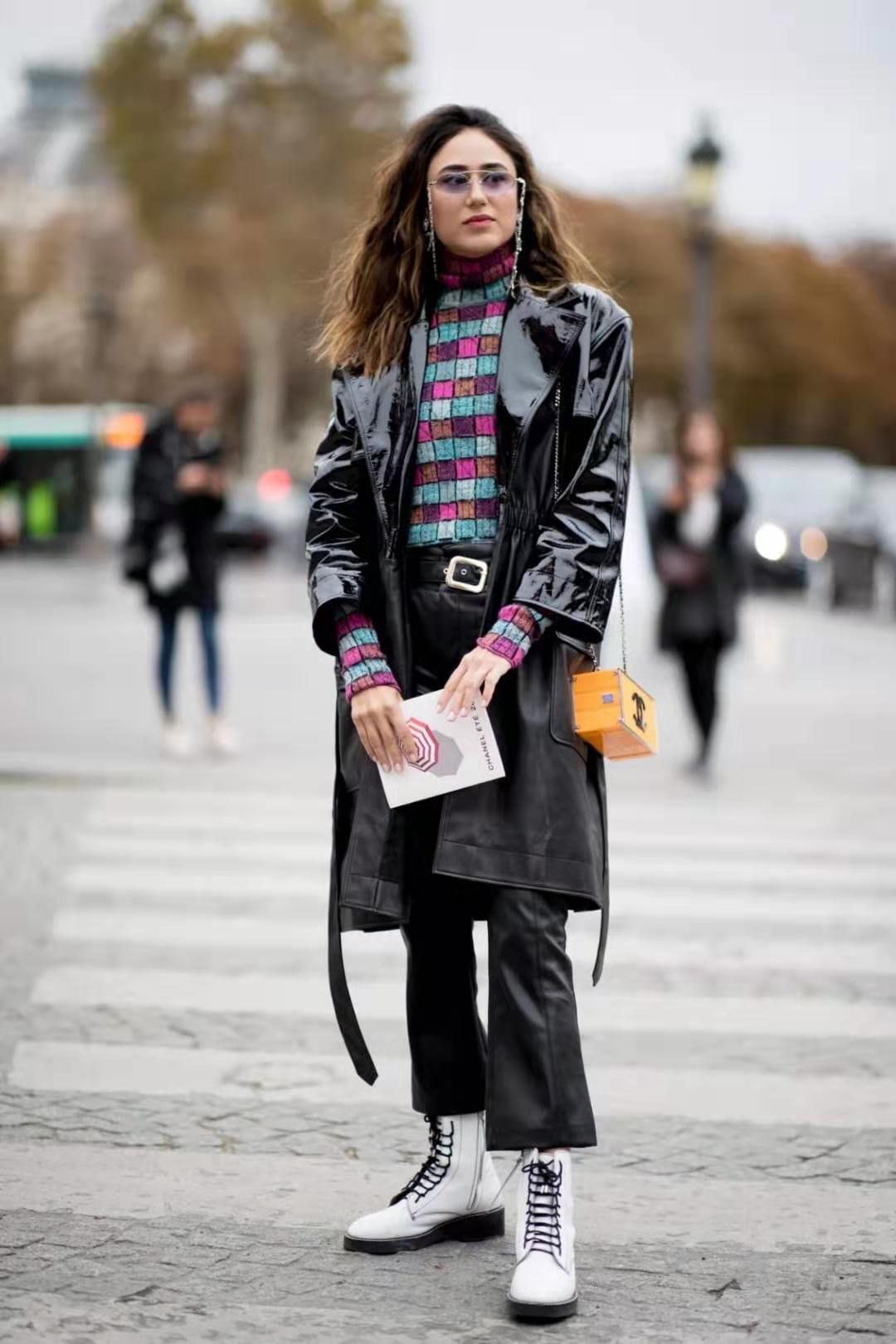 早秋新款女短马丁靴减龄时尚洋气,这个秋天必须得有的马丁靴