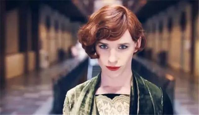 英国最美变性人：嫁给“异装癖”贵族，饱受歧视，法律为她而改变