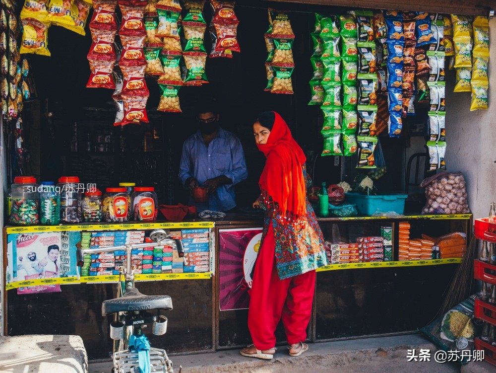尼泊尔首都最穷的寺庙,尼泊尔贫民区的真实生活