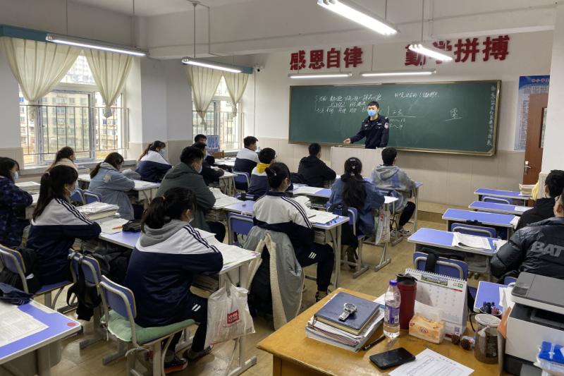 辽宁丹东振安公安局电话,丹东振安公安局通告