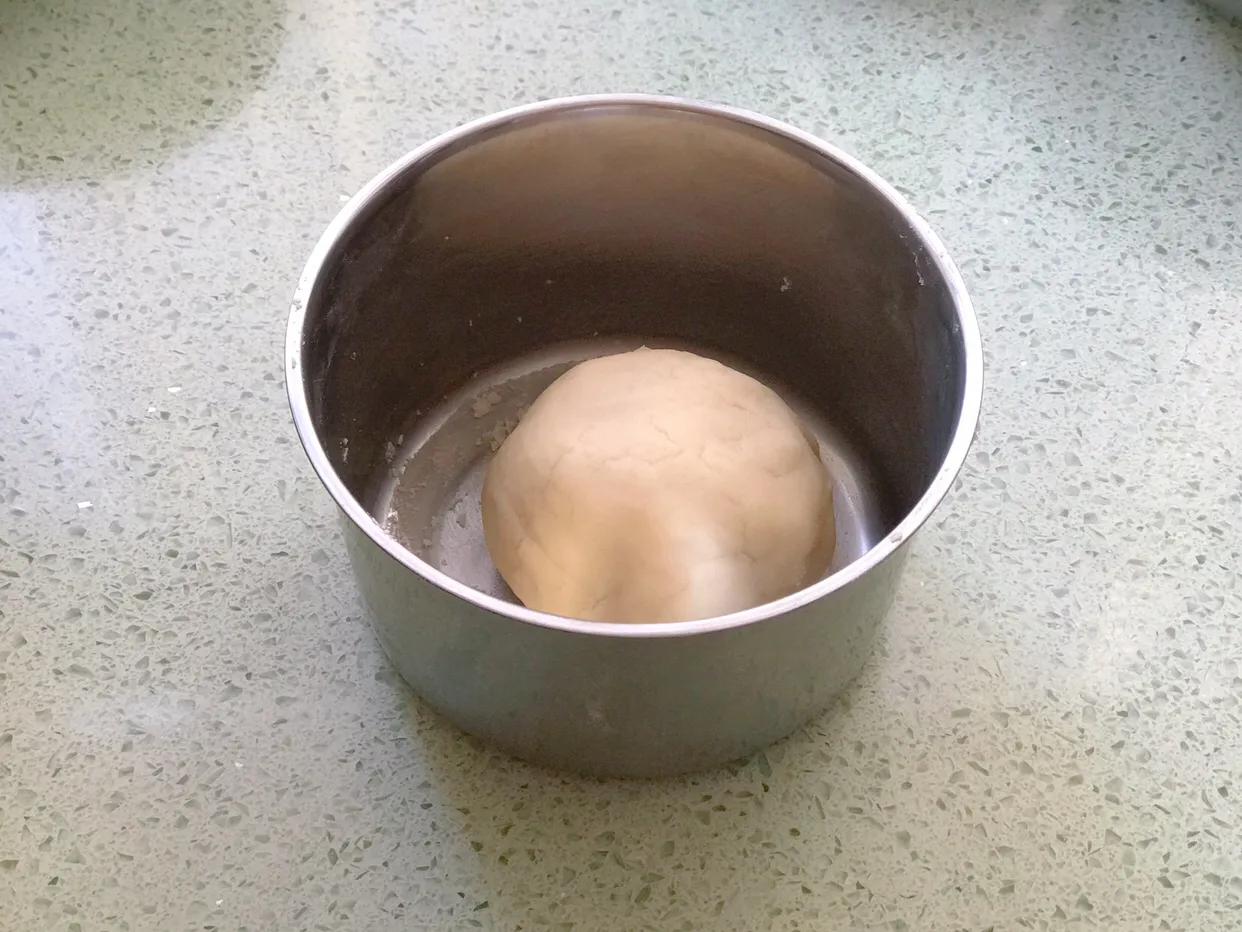 绿豆卷饼怎么做又软又好吃,绿豆红豆饼的制作方法视频