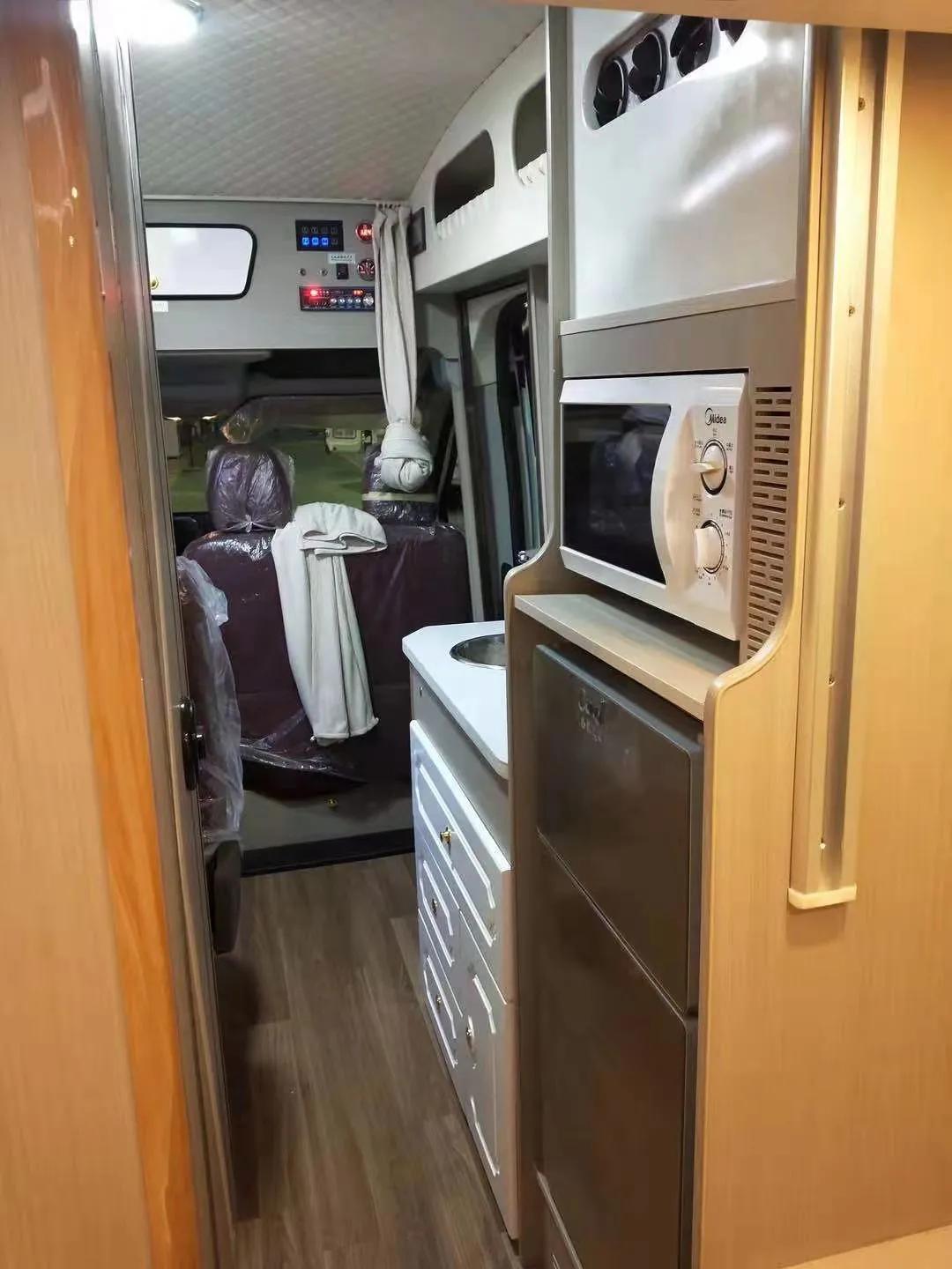 整车室内全软包,程力舒欣房车v90