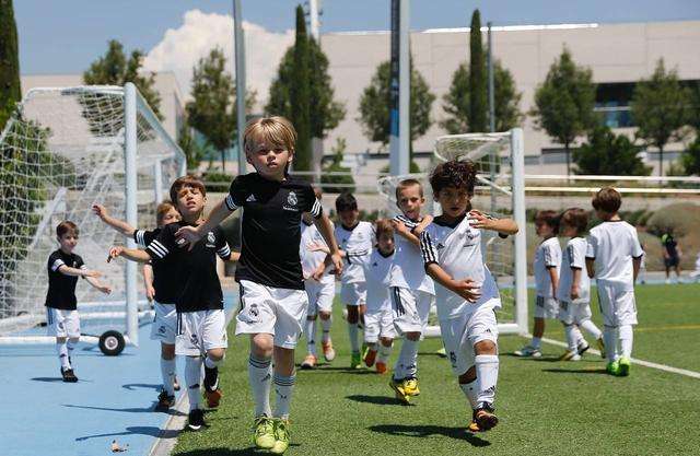 德甲复赛！为什么又是德国人走在了体育的最前面？