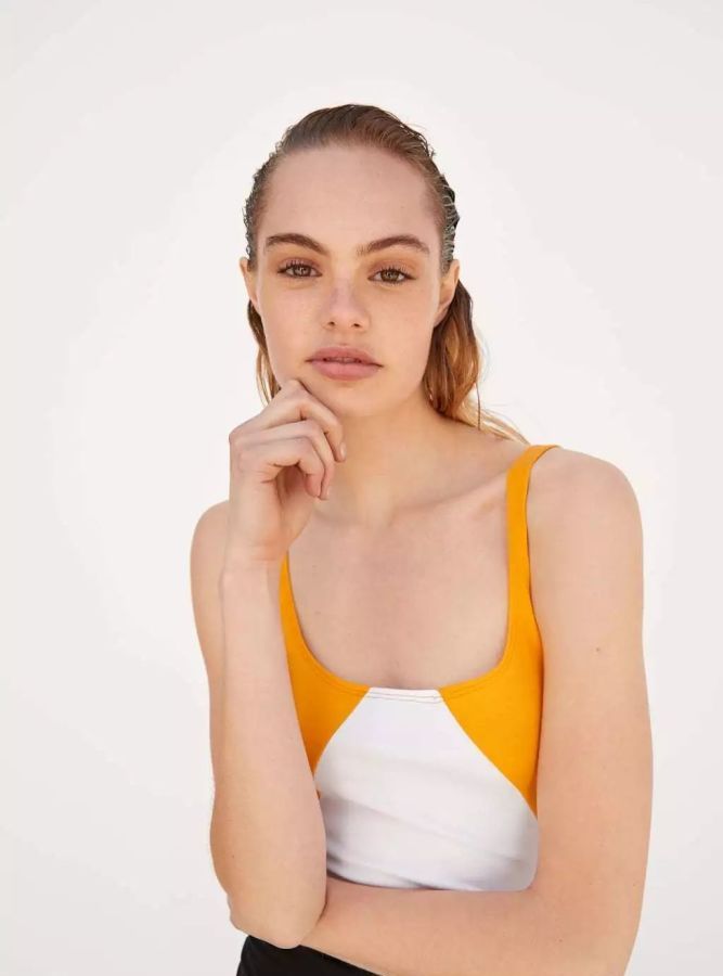 zara值得入手的连衣裙,zara新出的牛仔开叉连衣裙