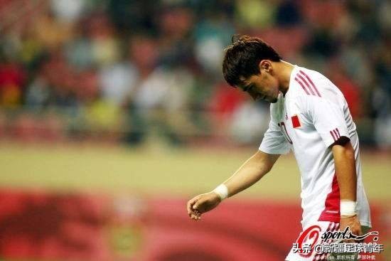新疆球员巴力精彩进球,新疆足球边锋巴力