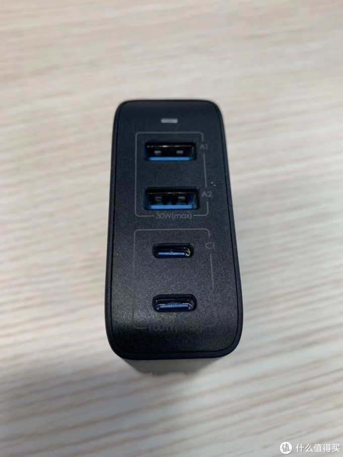 remax100w充电宝,remax磁吸无线充15w测评