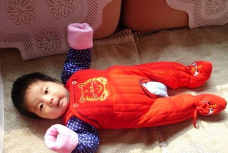 宝宝啥时候学走路最好?不早于这个月份就行,否则影响生长发育