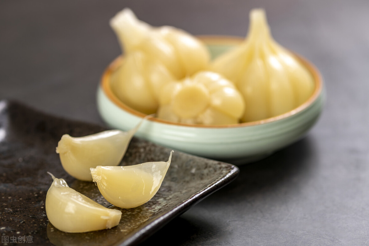 腌大蒜头的做法大全图解,腌咸蒜头要放酱油吗