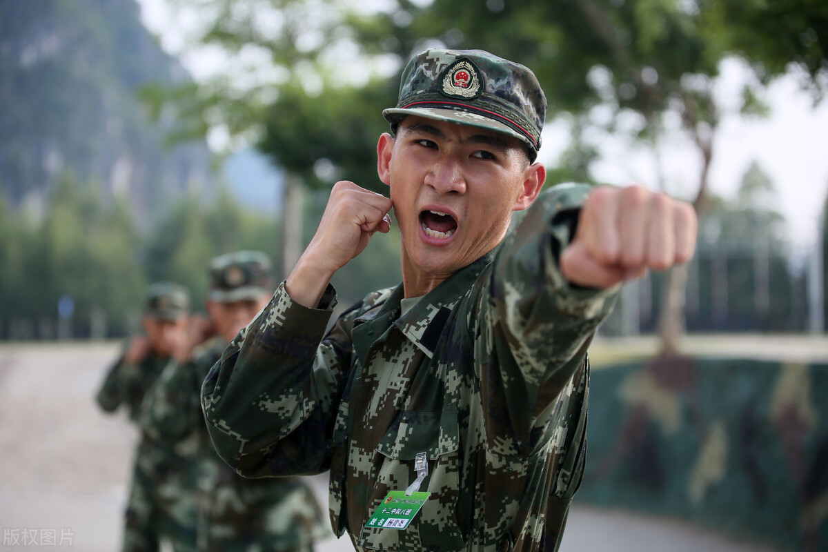 直招士官哪些条件通不过,直招士官和普通义务兵哪个好