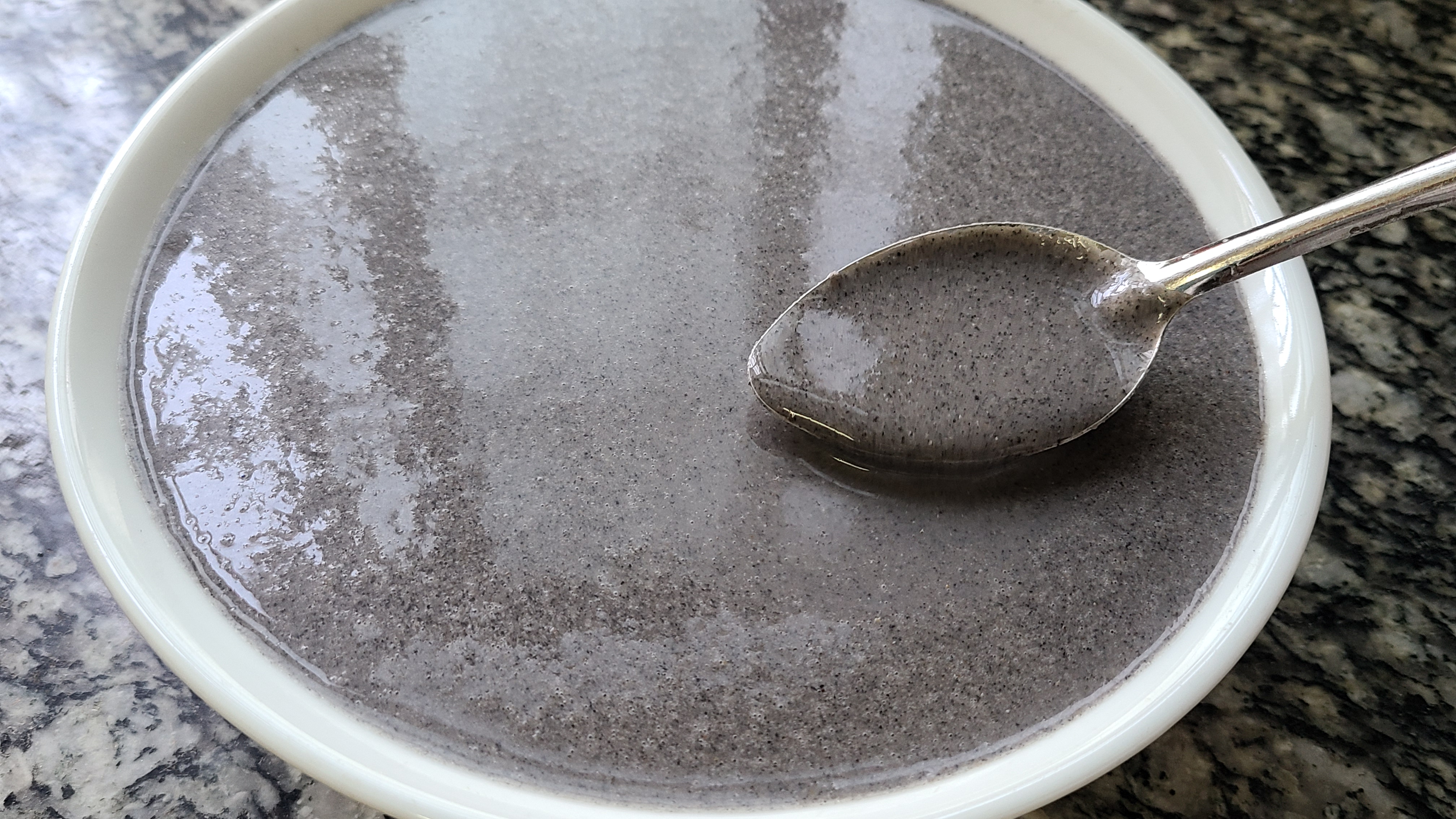 黑芝麻糊怎么磨得细滑好吃,怎么做黑芝麻糊好喝又简单